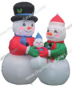 inflatable snowman parents with baby