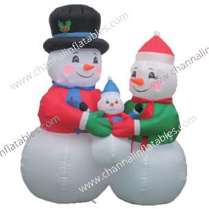 inflatable snowman parents with baby
